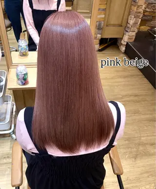 セミロング カラー 髪質改善| ブリーチ 絹髪🦋shukaのヘアスタイル