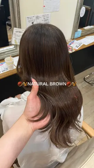 ミディアム カラー KOKORO 中村 朱里のヘアスタイル