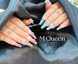 ネイル MQueen ネイルサロンマルのネイルデザイン