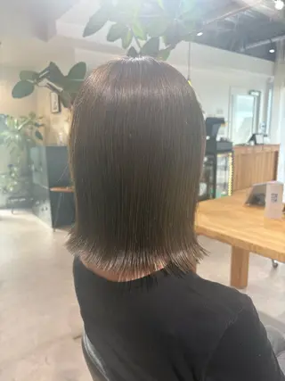 ショート カラー aina / n.w.hのヘアスタイル