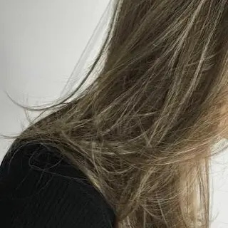 ミディアム カラー 【体験】韓国 メイク&ヘア天神のヘアスタイル