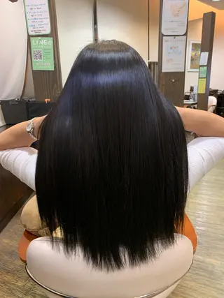 ロング 佐藤 瑚碧のヘアスタイル