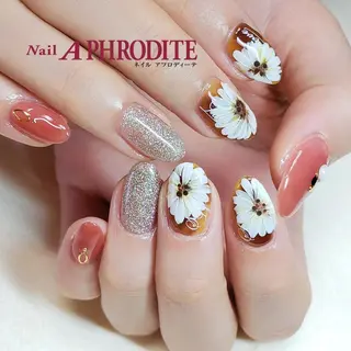 ネイル Nail  Aphroditeのネイルデザイン