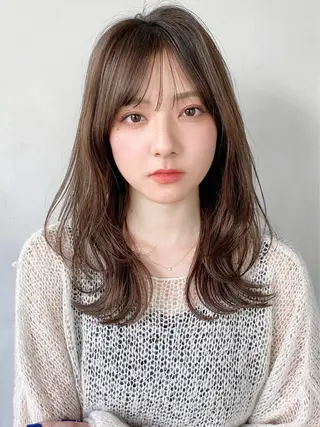 セミロング カラー 勝河 怜楊のヘアスタイル