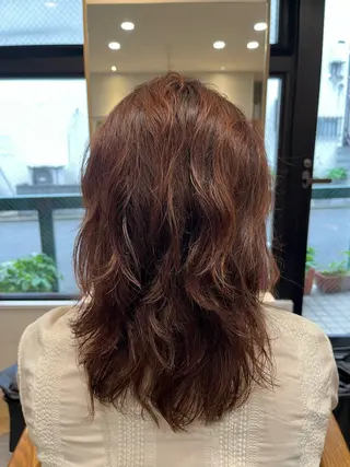 ロング 小鴨 美佳のヘアスタイル