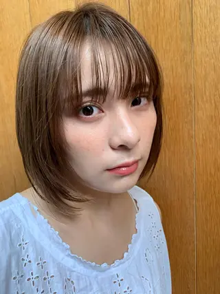 ショート ARMONY秋山輝也 コテ巻き風パーマ特化のヘアスタイル