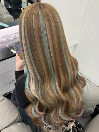ロング Nene ／Roverのヘアスタイル