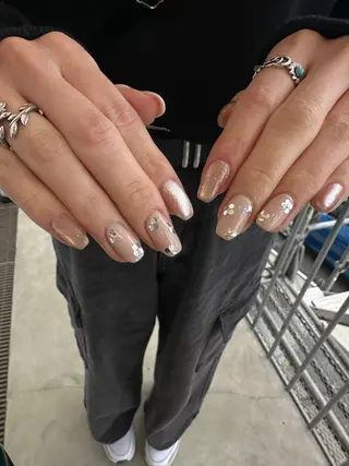 ネイル sis nail 梅田 あい子のネイルデザイン