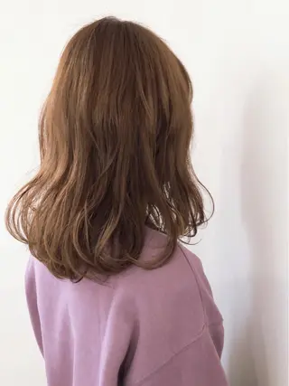 ミディアム 松田 みのりのヘアスタイル