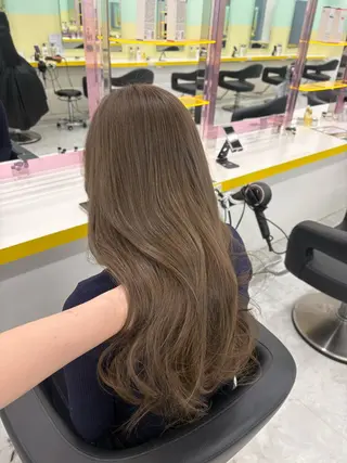 ロング カラー ベージュ×レイヤー 🤎横浜/miu🤎のヘアスタイル