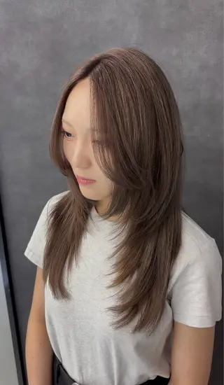 ロング カラー ねね🦖 /ブリーチカラーのヘアスタイル