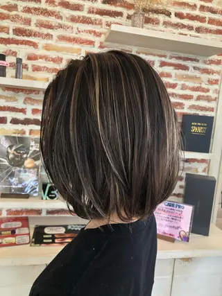 ミディアム カラー 東恩納 誠のヘアスタイル