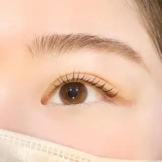 マツエク・マツパ 藤田 彩音のヘアスタイル