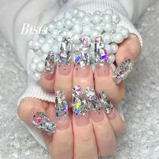 ネイル 🦋 Queenieのネイルデザイン