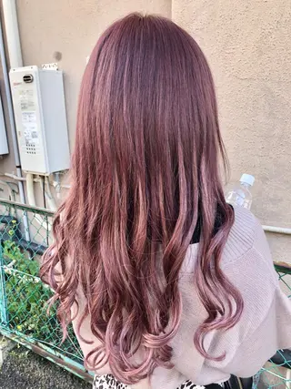 カラー 最高級エクステ /羽エクステ白石宇由のヘアスタイル