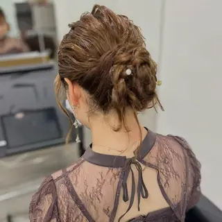 ミディアム ヘアアレンジ Acchon/心斎橋 💚ダブルカラーのヘアスタイル