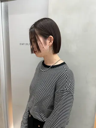 ミディアム カラー 縮毛矯正ボブ&顔まわ レイヤー♡TOMOEのヘアスタイル