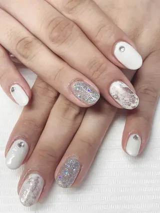 ネイル レイレア ネイルルームのネイルデザイン