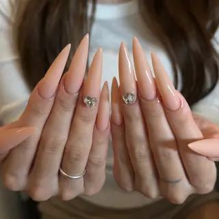 ネイル IROHA NAIL Kurumi🪽🫧のネイルデザイン