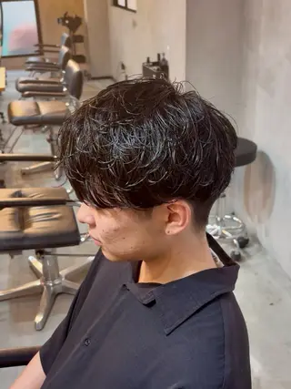 ショート パーマ メンズ シャドウパーマ 小形のヘアスタイル