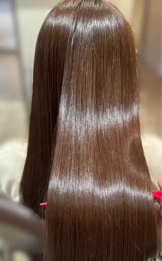 ロング 藤井 夕佳のヘアスタイル