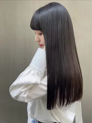 セミロング カラー 🧸髪質改善ケアカラ ー/アイドル前髪🧸のヘアスタイル
