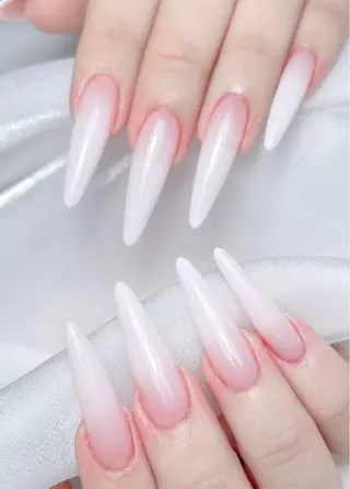 ネイル Aura  Nail 長さだし/パラジェルのネイルデザイン