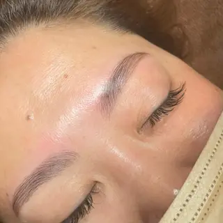 アイブロウ KKSbeauty 🎀心斎橋本店Hのマツエク・マツパデザイン