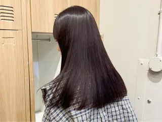ミディアム カラー レイヤーカット 鈴木駿介のヘアスタイル