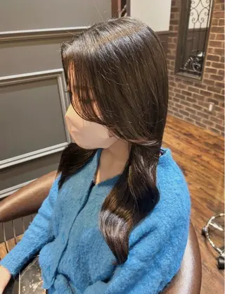 セミロング カラー ヘアアレンジ 梅木李奈🕊️ レイヤー透明感カラーのヘアスタイル