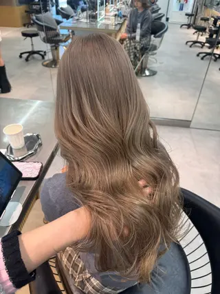 ロング カラー ヘアアレンジ ARIA💎縮毛矯正 ブリーチ💎複雑履歴のヘアスタイル