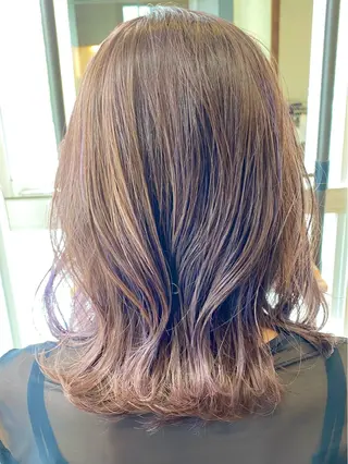 ミディアム カラー 伊藤 さやかのヘアスタイル