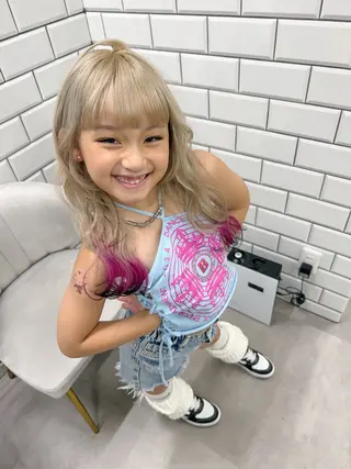 ロング カラー キッズ newi赤羽 HINATAのヘアスタイル