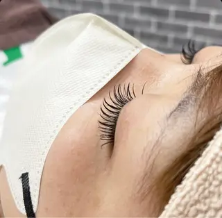 マツエク・マツパ MAQUIA三島店 関野の眉毛・アイブロウイメージ