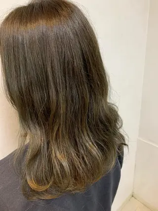 セミロング カラー 隅田 美樹のヘアスタイル