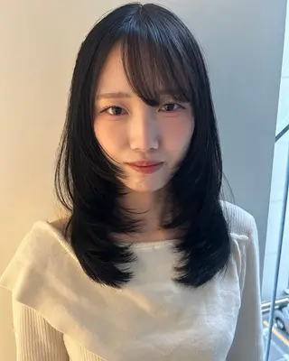 セミロング 髙林 優衣のヘアスタイル