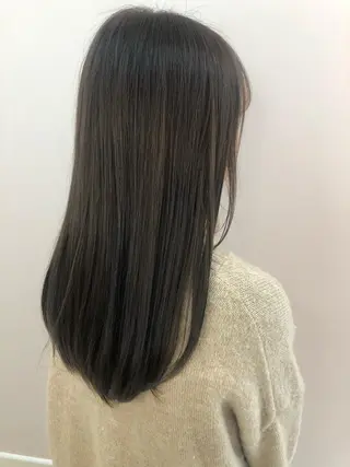 ロング カラー 小顔レイヤー/ ベージュ🤍Rieのヘアスタイル