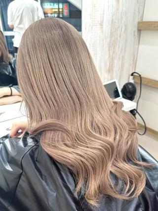 ロング 💛NOZOMI💛 ハイトーンカラーのヘアスタイル
