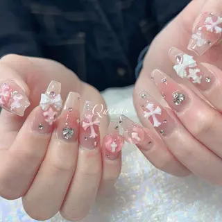 ネイル Queens テイのネイルデザイン