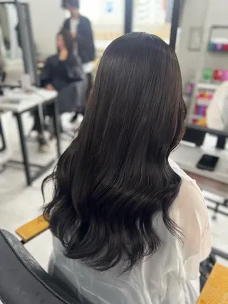 ロング カラー 赤み無し柔らかカラー 【梅田】madokaのヘアスタイル