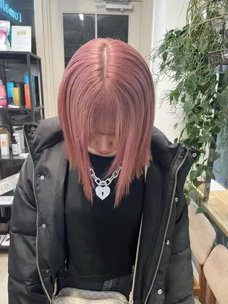 ミディアム カラー ミルクティー× グレージュMOMOのヘアスタイル