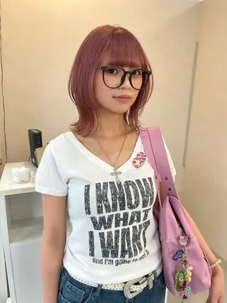 ミディアム カラー 長山 茉白のヘアスタイル