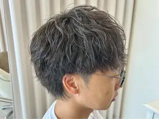 ショート センターパート 韓国ヘア・綾也のヘアスタイル