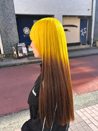 ロング カラー Muミュー/ブリーチ ハイトーン Wカラーのヘアスタイル