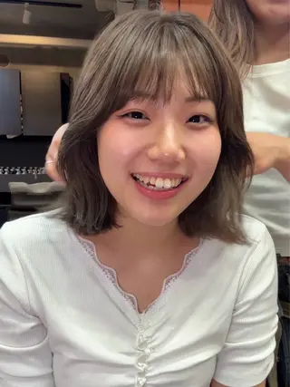 ミディアム レイヤーカット\ウル フ　chinatsuのヘアスタイル