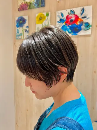 ショート EARTH岩楯 優貴のヘアスタイル