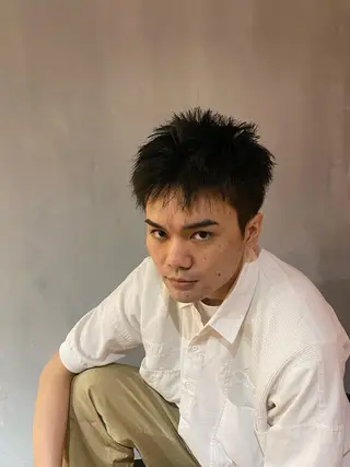 ショート メンズ TAI透明カラー 柔らかい縮毛矯正のヘアスタイル