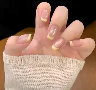 ミディアム AMI Nailsalonのネイルデザイン