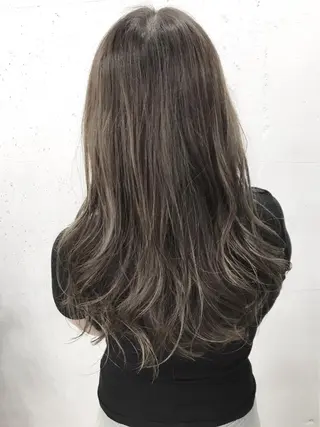 セミロング カラー pif designのヘアスタイル