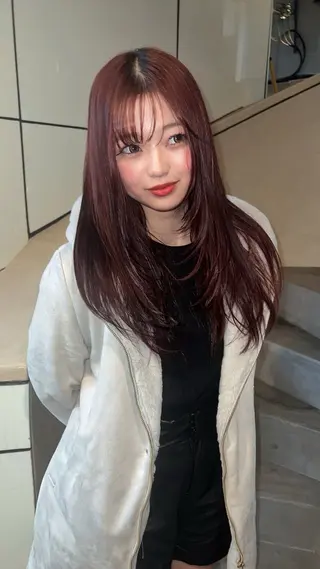 ロング カラー ayaka🫧 梅田ダブルカラーのヘアスタイル